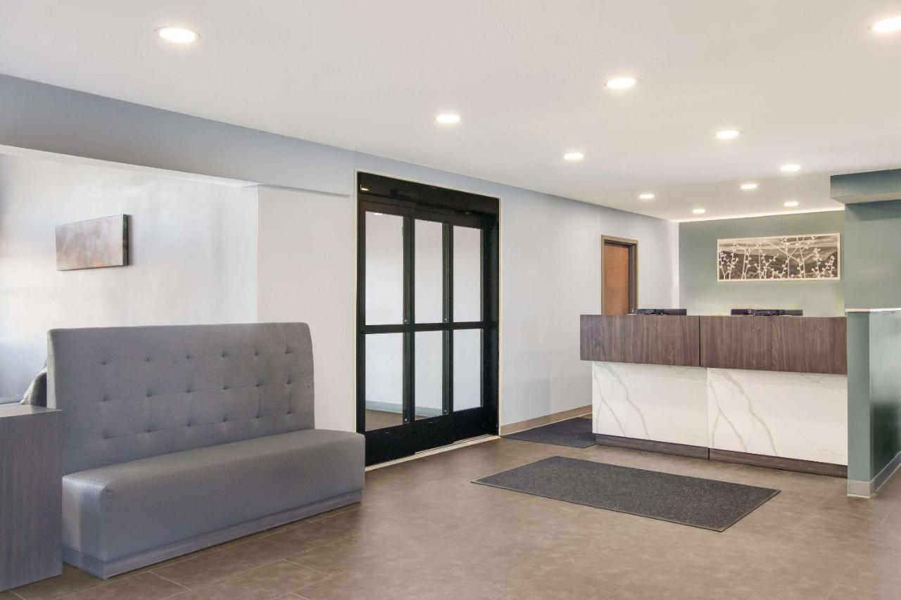 Sleep Inn & Suites Clarion, Pa Near I-80 מראה חיצוני תמונה