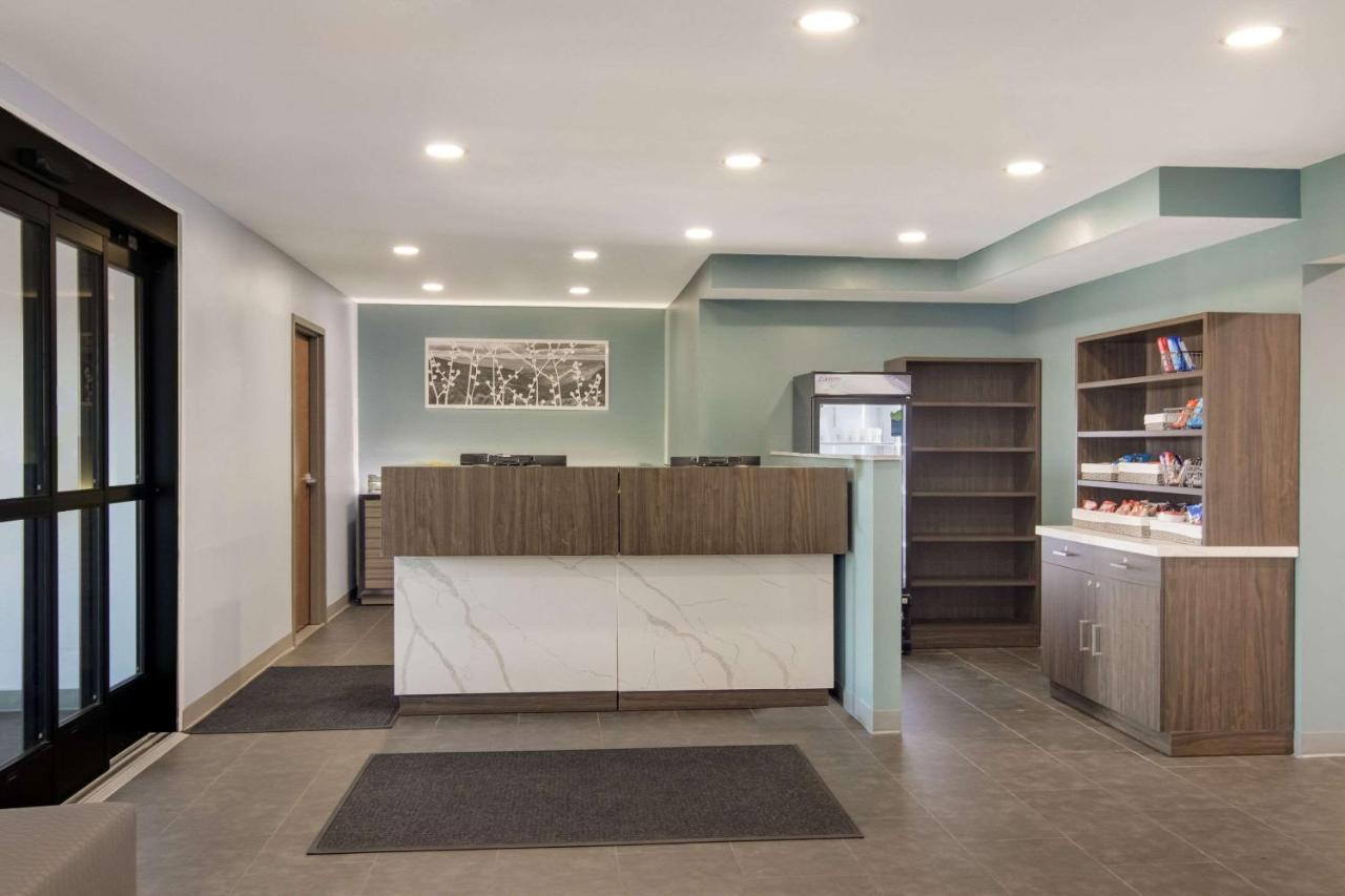 Sleep Inn & Suites Clarion, Pa Near I-80 מראה חיצוני תמונה