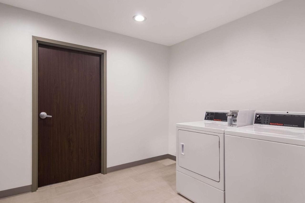 Sleep Inn & Suites Clarion, Pa Near I-80 מראה חיצוני תמונה